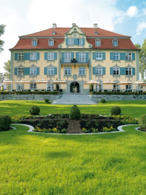 Гостиница Schloss Neutrauchburg  Исни